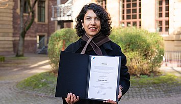 DAAD-Preisträgerin 2025: Canan Evecen. Foto: Fabian Hahl/PHKA